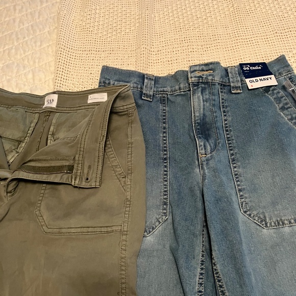 two pair of  cropped casual pants - Picture 2 of 7